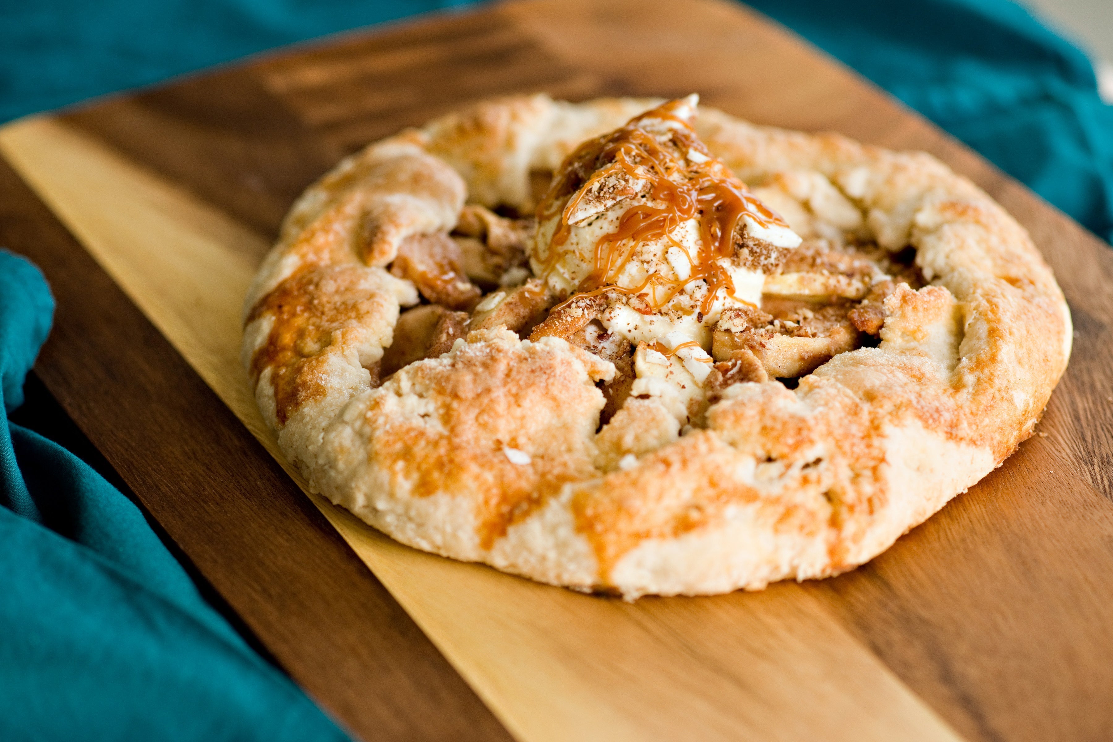Apple Galette with Pecan Spice Utoffeea &ndash; Utoffeea Gift Shop